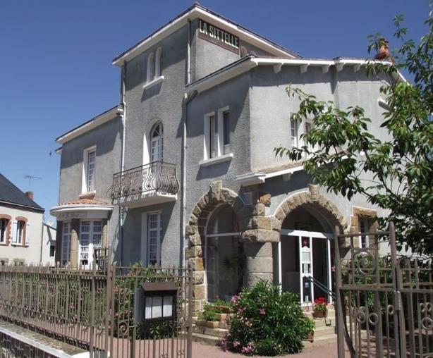 Logement De La Sittelle Aizenay ภายนอก รูปภาพ